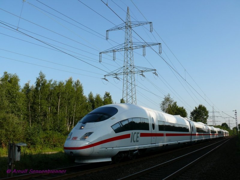 In Leverkusen fhrt der DB 403 506 (ICE3) Richtung Norden.

16.08.2009

