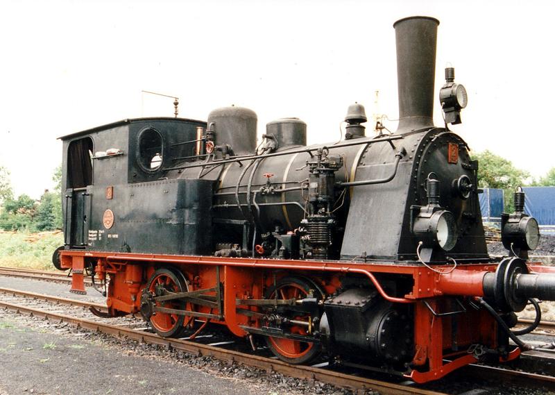  Industrielok  Bahnhof Fladung Rhn 2001