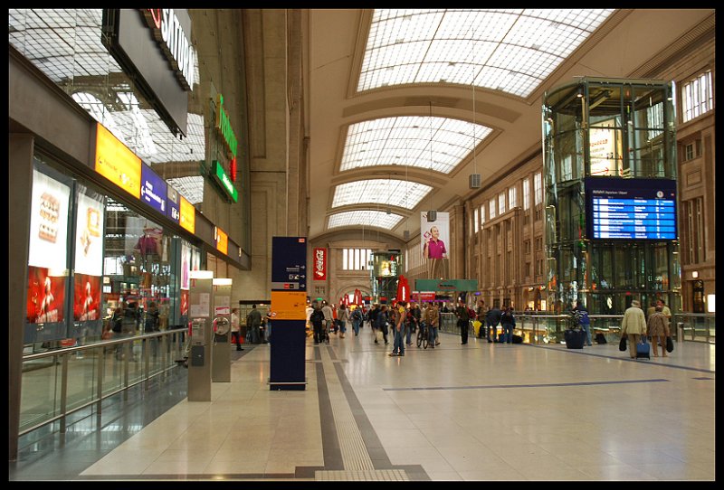 Innenansicht Des Bahnhof Leipzig-Hbf.11.08.07