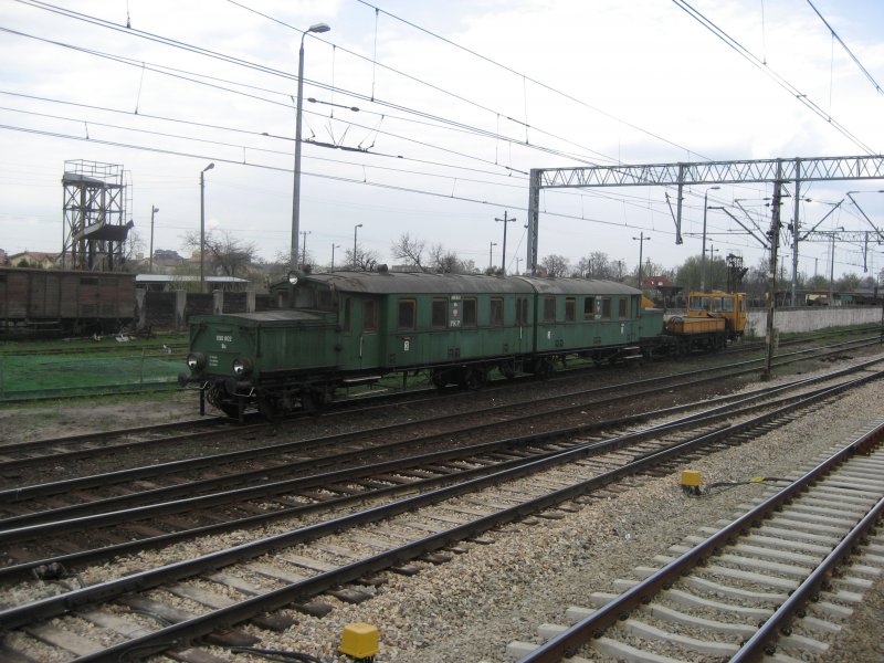 Ma090 802 steht am 22.04.2008 im Bahnhof Skierniewice.