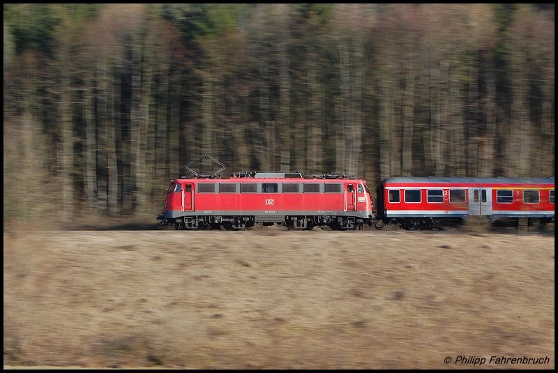 Mitzieher von 110 494-2 mit RB 37157 von Aalen nach Donauwrth, aufgenommen am 12.02.08 bei Aufhausen am Km 94,2 der Riesbahn (KBS 995).