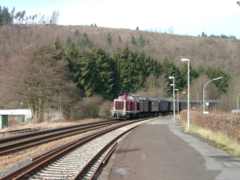 Museumszug V100 Richtung Meschede.