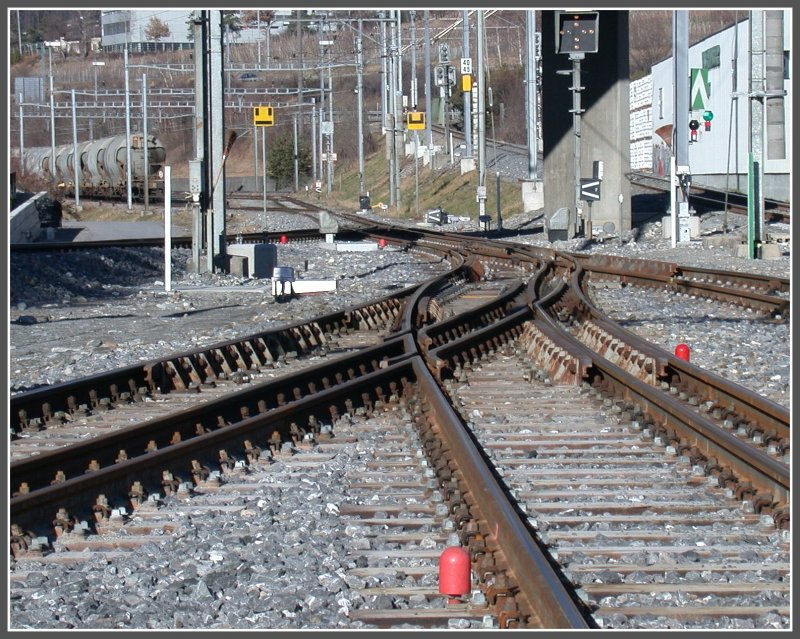 Neue Dreischienenweichen in Untervaz. (09.02.2007)