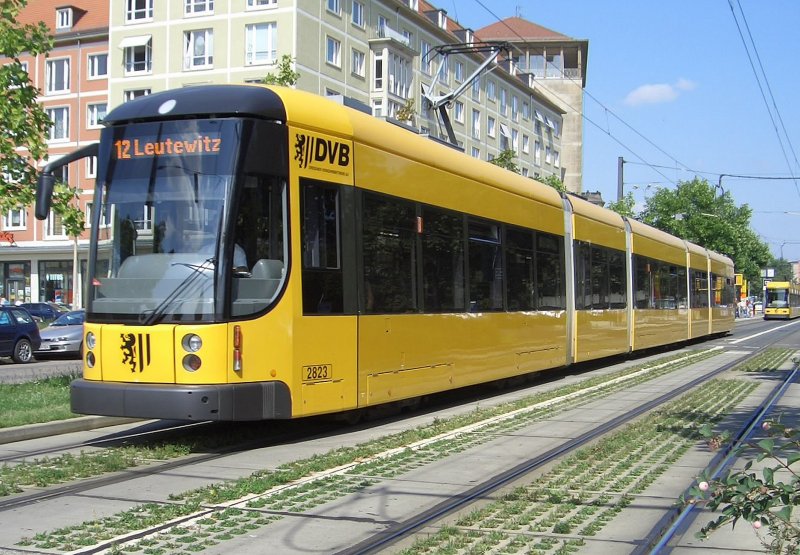 Niederflurbahn in Dresden, August 2005