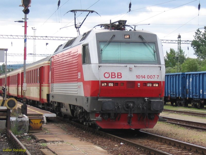 BB 1014 007-7 abfahrbereit nach Wien in Tatabnya.
05.07.2007.