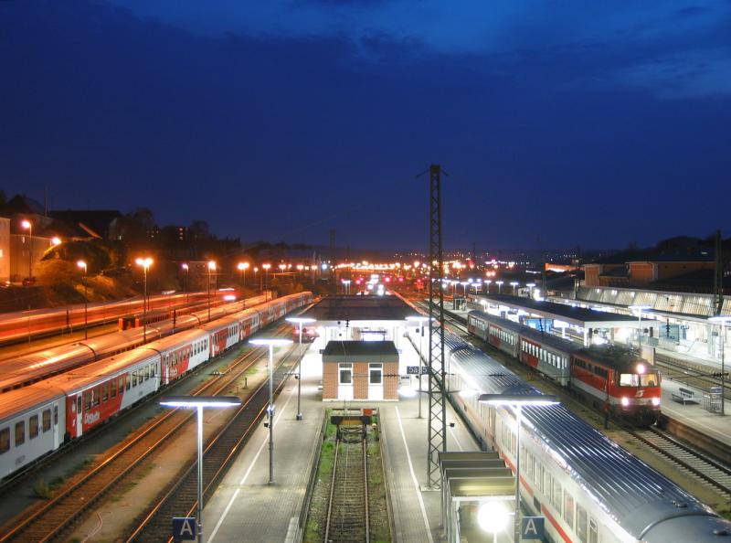 Passau HBf bei Nacht