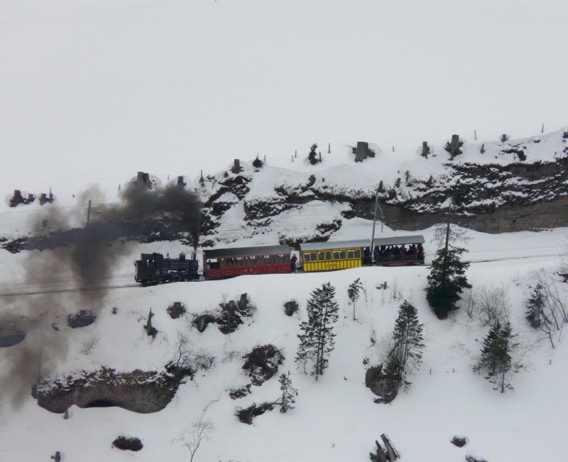 RB - Dampfzug unterwegs von Arth-Goldau nach Rigi Kulm  am 27.01.2008