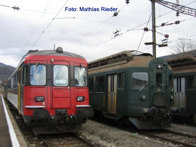 RBe 206 neben BDe 4/4 1632 in Balsthal Abgestellt am 2. Mrz 08