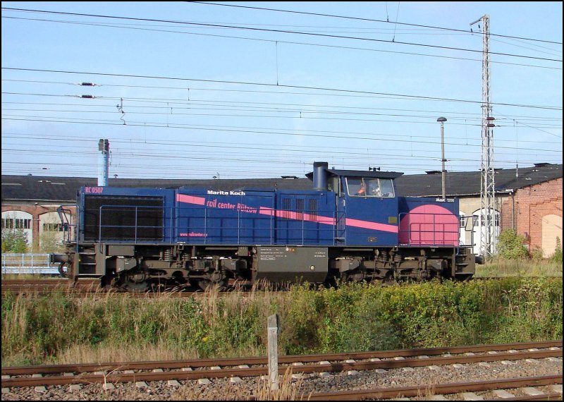  RCB0507 vom  Rail Center Btzow  - vor dem ex BW Stralsund.  (am 20.09.06) 