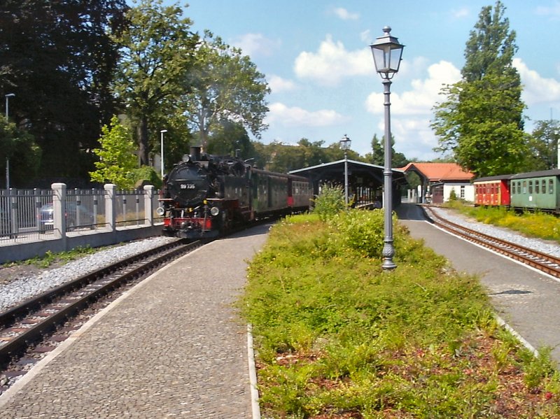 Schmalspurzug im Bhf. Zittau, 2005