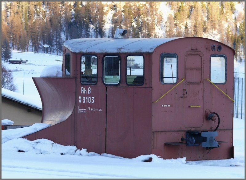 Schneepflug X 9103 in Samedan. (19.02.2008)