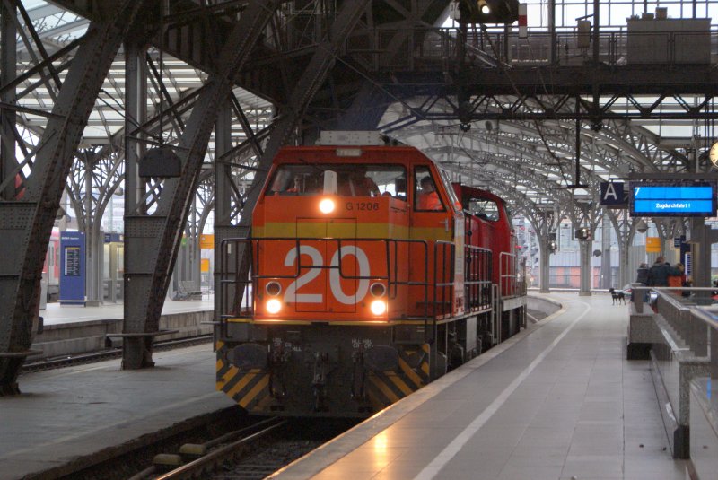 Seco Rail 20 + 294 876-4 als Lz in Kln Hbf am 22.12.2008