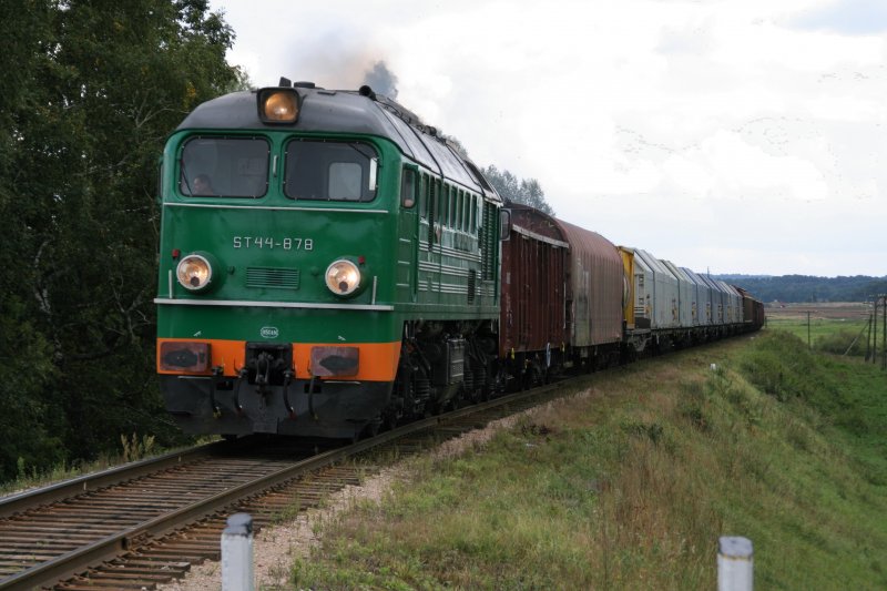 ST44-878 bei Moskai,12.09.07