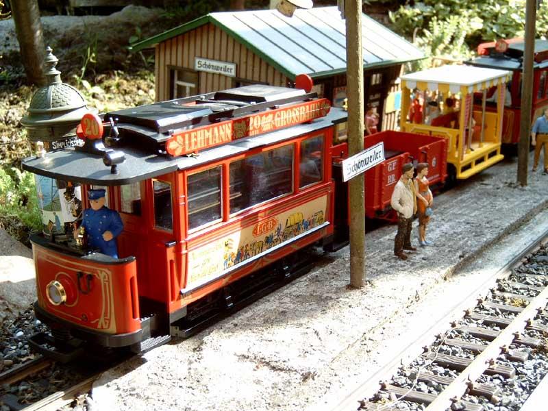 Straenbahn mit Aussichtswagen