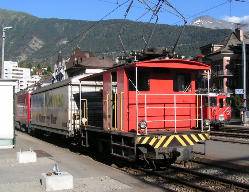 Te 2/2 der MGB rangiert mit einem Gterwagen im Bahnhof Brig.
04.08.07