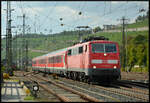 Am 18.09.2024 beförderte DB 111 190-5 drei revisionierte Waggons für den 'neuen' alten München-Nürnberg-Express aus Neumünster nach Nürnberg. In Würzburg konnten die Lokomotive sowie D-DB 73 80 20-95 617-8, 618-6 un ...