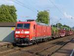 185 172 mit Güterzug für Firma Benteler in Hanekenfähr in Salzbergen, 06.06.2024