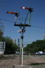 Ausfahrtssignale am alten Bahnhof von Mendoza, 06. Okt.2008