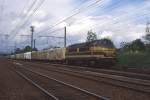 Altbau Diesellok der SNCB 5262 hier am 9.5.1998 bei Lint mit Gterzug 
in Richtung Brssel unterwegs. 