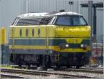 Die Diesellok 6218 hatte am 22.05.09 kurzfristig den Unkrautvernichtungszug im Bahnhof von Mons/Bergen verlassen, um kurze Zeit spter wieder zu ihrem Zug zurckzukehren. (Jeanny)