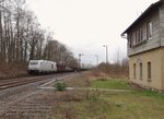 76 111 zu sehen am 30.03.16 mit dem Schrottzug in Oppurg nach Cheb/Cz.