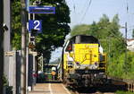 7869,7868 beide von der SNCB kommen die Kohlscheider-Rampe hoch aus Richtung Mönchengladbach,Herzogenrath mit einem Kalkleerzug aus Oberhausen-West(D) nach Hermalle-Huy(B) und fahren durch