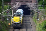 7785,7786 beide von der SNCB kommen aus dem Gemmenicher-Tunnel raus mit einem schweren Kalkzug aus Hermalle-Huy(B) nach Oberhausen-West(D) und fahren Gemmenicher-Rampe herunter nach Aachen-West. 
Aufgenommen in Reinartzkehl an der Montzenroute. 
Am Vormittag vom 11.8.2016.
