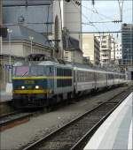 SNCB E-Lok 2005 verlsst am 17.08.08 mit EC 90 den Bahnhof von Luxemburg in Richtung Bruxelles Midi. (Jeanny) 
