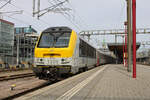 SNCB 1359 steht mit einem IC nach Bruxelles-Midi zur Abfahrt in Luxembourg bereit. (09.10.2023)