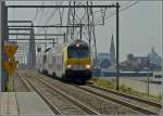 Diese eigenwillige Zugkomposition (composition dromadaire) verbindet stndlich Antwerpen Centraal mit dem Bahnhof Noorderkempen, welcher an der Hochgeschwindigkeitsstrecke L 4 in der Nhe der
