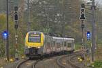 SNCB 08537, als IC zwischen Lüttich und Luxemburg unterwegs, aufgenommen nahe Wilwerwiltz, die neuen Signale sind auch erst seit kurzem im Betrieb.