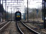 Triebzug 524 hat den Anstieg aus Richtung Arlon am 10.02.08 geschafft und fhrt in den Bahnhof von Libramont ein.