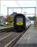 Der SNCB Triebzug 516 durchfhrt am 21.09.08 den Bahnhof von Capellen ohne zu halten auf seiner Reise von Luxemburg nach Bruxelles Midi.