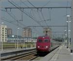 Einen Augenblick nicht auf das Signal geachtet und schon donnerte ein PBA Thalys am 23.06.10 auf der Hochgeschwindigkeitsstrecke L 4 durch den Bahnhof Antwerpen Luchtbal.