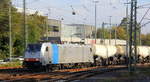 186 453-7  von Lineas/Railpool kommt aus Richtung Montzen/Belgien Kesselzug aus Antwerpen-Kanaaldok(B) nach Millingen-Solvay(D) und fährt in Aachen-West ein.