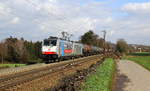 186 493-3 und 186 499-0 beide von DB-Schenker kommen die Gemmenicher-Rampe hochgefahren aus Richtung Aachen-West mit einem langen Ölleerzug aus Basel(CH) nach Antwerpen-Petrol(B) und fahren in