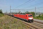 DB Cargo Nederland mit dem Doppelgespann 186 338-0 und 186 333-1 mit dem Ölzug für BASF Basel in Visé am 22.08.2019.