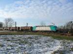 2824 mit einem Kesselwagenzug auf der Abfahrt am Gemmenicher Weg in Richtung Aachen-West.