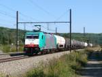 Cobra-Lok 2813 mit einem Kesselwagenzug von Aachen-West kommend kurz hinter dem Viadukt von Remersdael.