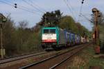 Die Cobra 2804 kommt mit einem gemischten Containerzug von Aachen-West nach Belgien fhrt den Gemmenicher-Weg hoch bei schnem Sonnenschein.