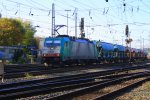 Die Cobra 2824 fhrt mit einem Kalkleerzug von Aachen-West nach Hermalle-Huy(B) bei schnem Herbstwetter.