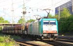 Zwei Cobra 2814 und 2821 kommen mit einem Kalkzug aus Yves-Gomeze(B) nach Millingen und fahren in Aachen-West ein bei Sonnenschein mit Wolken am 9.5.2012.