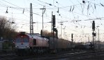 Die Class 66 DE6312  Alix  von Crossrail fhrt mit einem P&O Ferrymasters Containerzug aus Gallarate(I) nach Muizen(B) bei der Ausfahrt von Aachen-West in Richtung Belgien in der Abendstimmung am