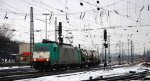 Die Cobra 2813 fhrt mit einem  kurzen  Kesselzug von Aachen-West nach Belgien bei der Abfahrt aus Aachen-West und fhrt in Richtung Montzen/Belgien bei Winterwetter bei Regen am 9.12.2012.