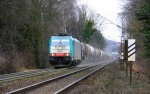 Die Cobra 2814 kommt viel Sand die Gemmenicher-Rampe hoch mit einem langen Kesselzug aus Aachen-West und fhrt nach Antwerpen-BASF(B).