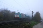 Die Cobra 2807 kommt die Gemmenicher-Rampe hoch gefahren aus Richtung Aachen-West in Richtung Montzen/Belgien mit einem Kurzen Kalkleerzug aus Hagen(D) nach Marche-les-Dames(B).