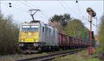 Die E 186 341-4 der Euro Cargo Rail kommt mit einen Eaos Ganzzug am Haken die Rampe hinauf zum Gemmenicher Tunnel.