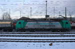 Die Cobra 2825 steht in Aachen-West mit einem langen Kesselzug aus Ludwigshafen-BASF nach Antwerpen-BASF(B) und wartet auf die Abfahrt nach Belgien.