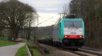 Die Cobra 2832 kommt die Gemmenicher-Rampe herunter nach Aachen-West mit einem Coilleerzug aus Genk-Goederen(B) nach Duisburg-Wedau(D) und rollt die Gemmenicher-Rampe herunter nach Aachen-West.