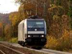 185 573-3 vom Railservice Alexander Neubauer (RAN) kommt vom Gemmenicher Tunnel auf der Montzenroute nach geleisteter Schubhilfe auf dem linken Gleis nach Aachen West zurck.